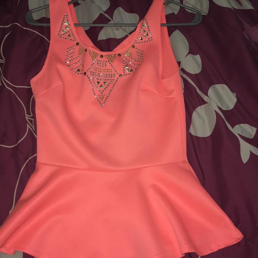 Coral dressy shirt ❤️😊